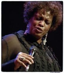 Listen online free Dianne Reeves And the glory of the lord, lyrics.