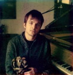 Best and new Nils Frahm Modern Classic songs listen online.