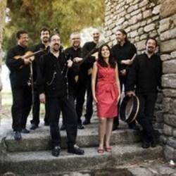 Best and new Luar na Lubre Galician Folk songs listen online.