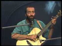 Listen online free Raffi There Came A Girl From France, lyrics.