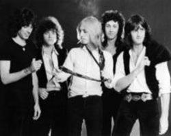 Listen online free Tom Petty Mary Jane's Last Dance, lyrics.
