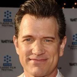 Listen online free Chris Isaak King without a castle, lyrics.