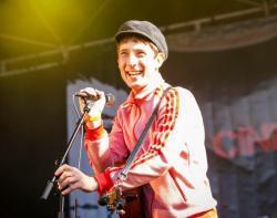 New and best Gerry Cinnamon songs listen online free.